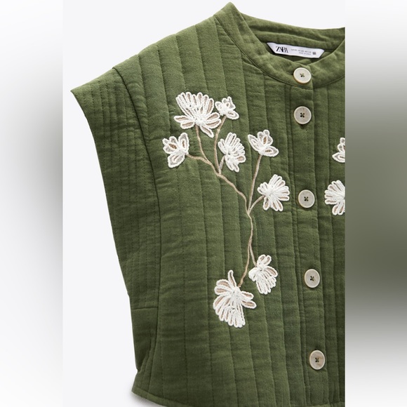 Last 🔥🔥Zara embroidered quilted vest - Picture 5 of 9